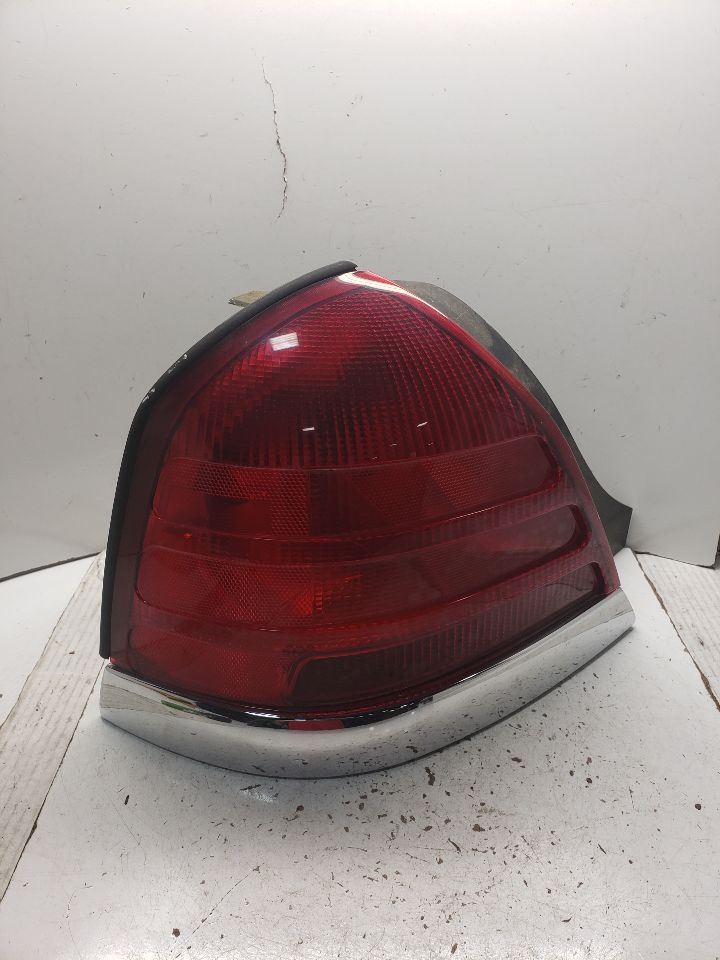 Tail Light Quarter Driver Left LH Panel Mounted Fits 99-11 Crown Victoria OEM