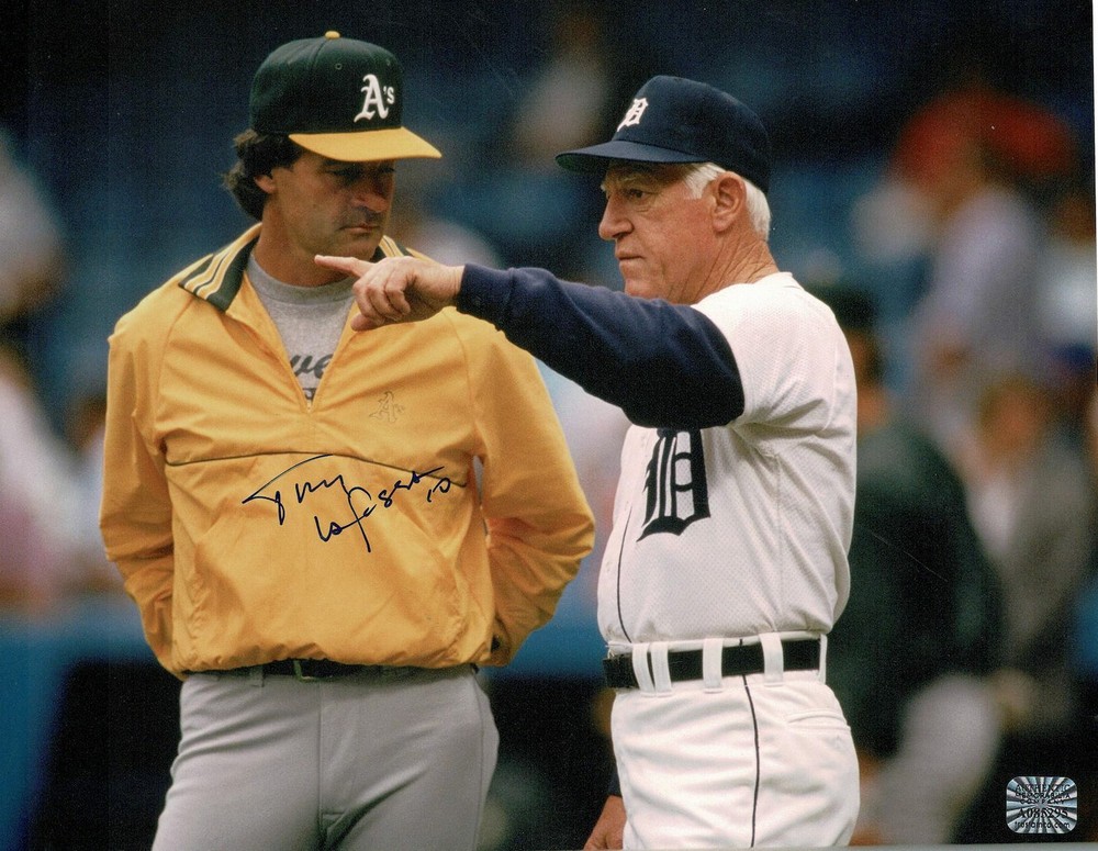 Tony LaRussa signed autographed 8x10 photo! AMCo COA! 9684