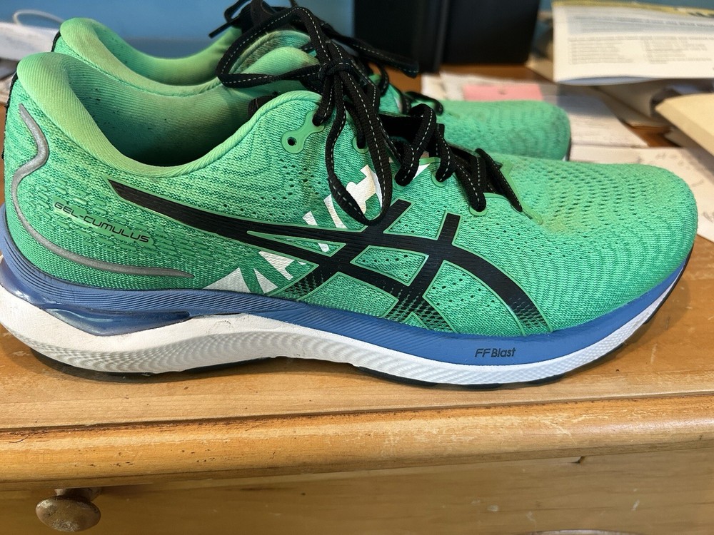 - ASICS Gel Cumulus 24 Men’ssize 11