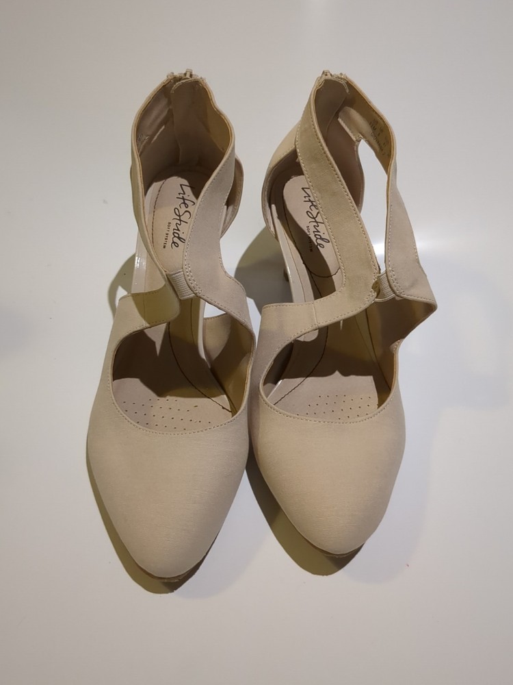 LifeStride Womens Giovanna 2 Almond Fabric Pumps in Nude Size 11M