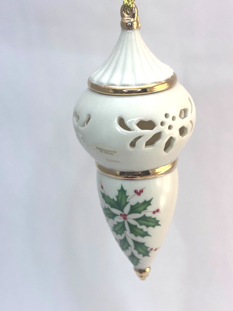 2011 Lenox Christmas Ornament Holly Leaf Ivory Gold Trim Hanging Pierced 821179