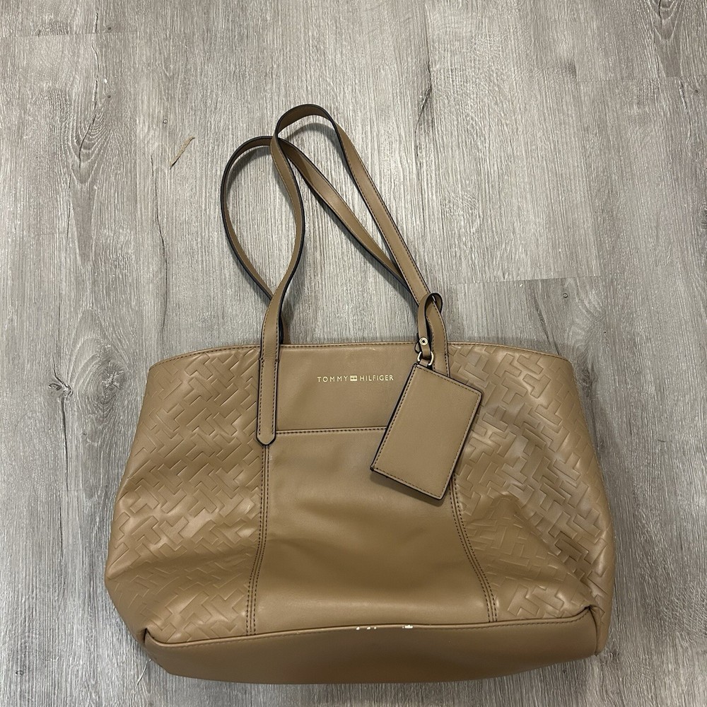 NWOT Tommy Hilfiger Carmel Tote Bag in Brown Leather