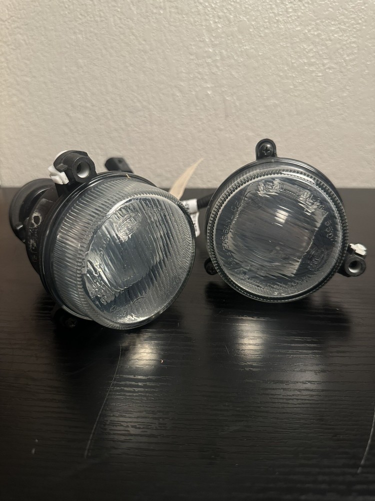 HELLA Fog Light Left Right Black For BOVA Futura NEOPLAN VOLVO 92-08 31962