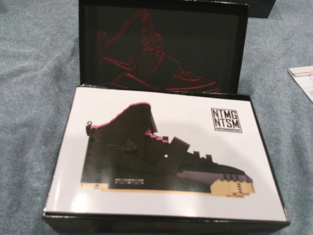 Rare Netmagnetism Kickbrick Air Yeezy Blink Lego Like Sold Out Series 6 New