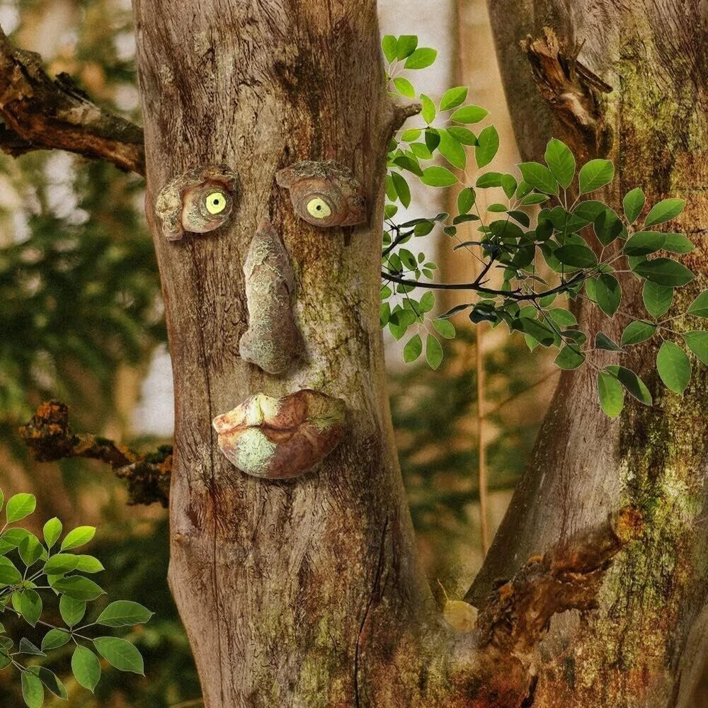 Elderly Tree Face Bark Ghost Garden Peeker Outdoor Decor