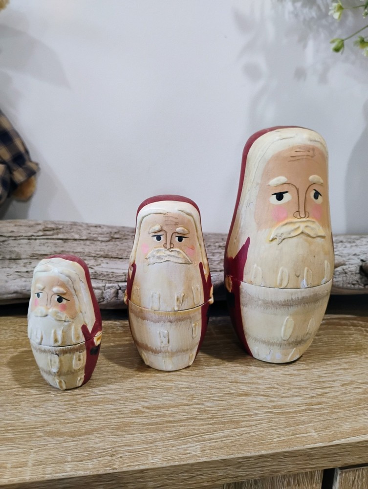 Vintage Hand-painted Santa Claus Nesting Dolls Set Of Three