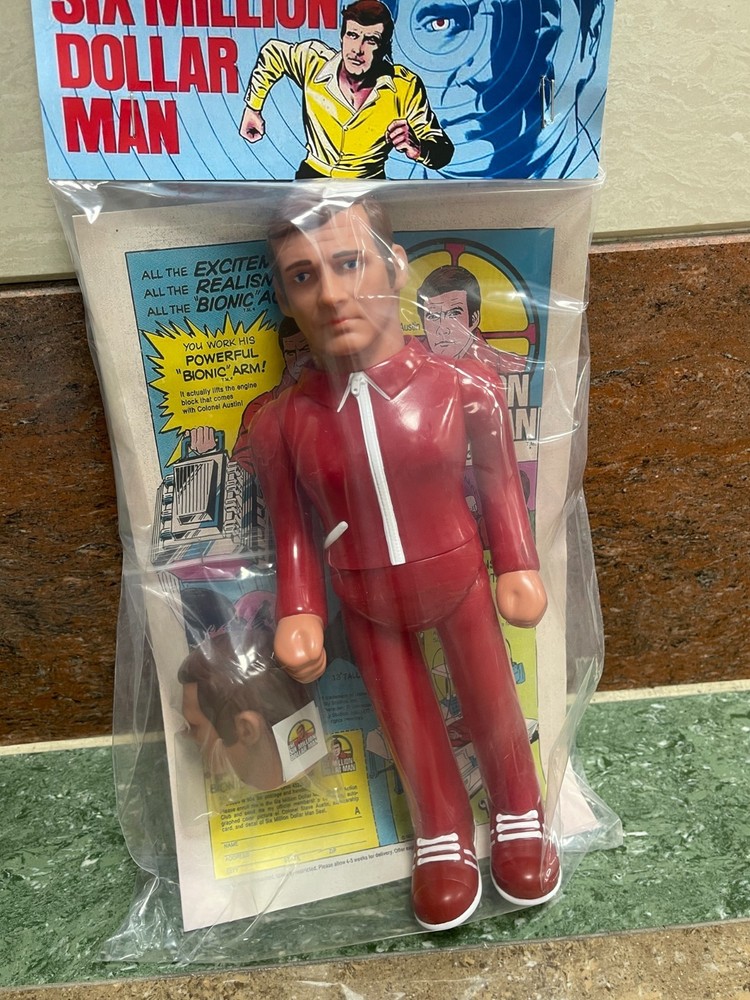 Sofubi Planet Kenner SIX MILLION DOLLAR MAN W/Working Bionic Grip Sofubi 27cm