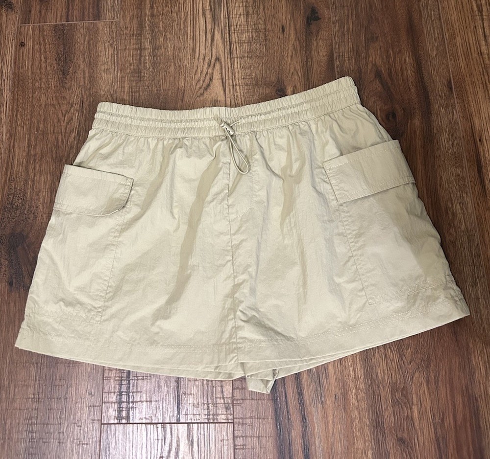 Grayson Threads Women's Beige Cargo Skort 100% Nylon Pockets Size S