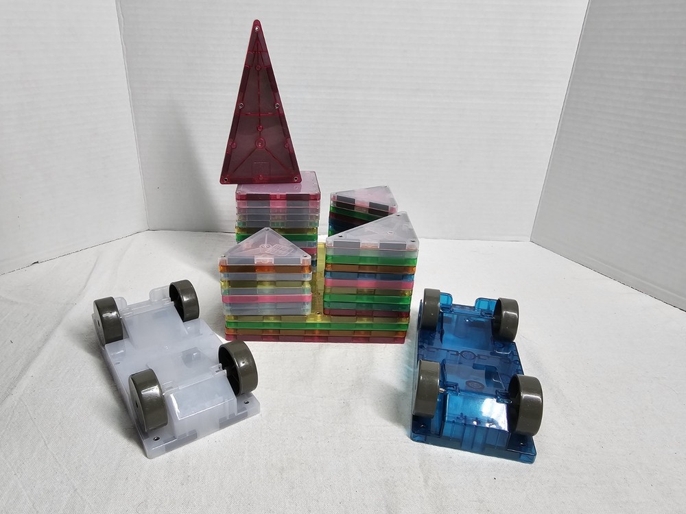 Genuine Magna Tiles With 2 Cars Pre-owned Grate Condition Lot#3116