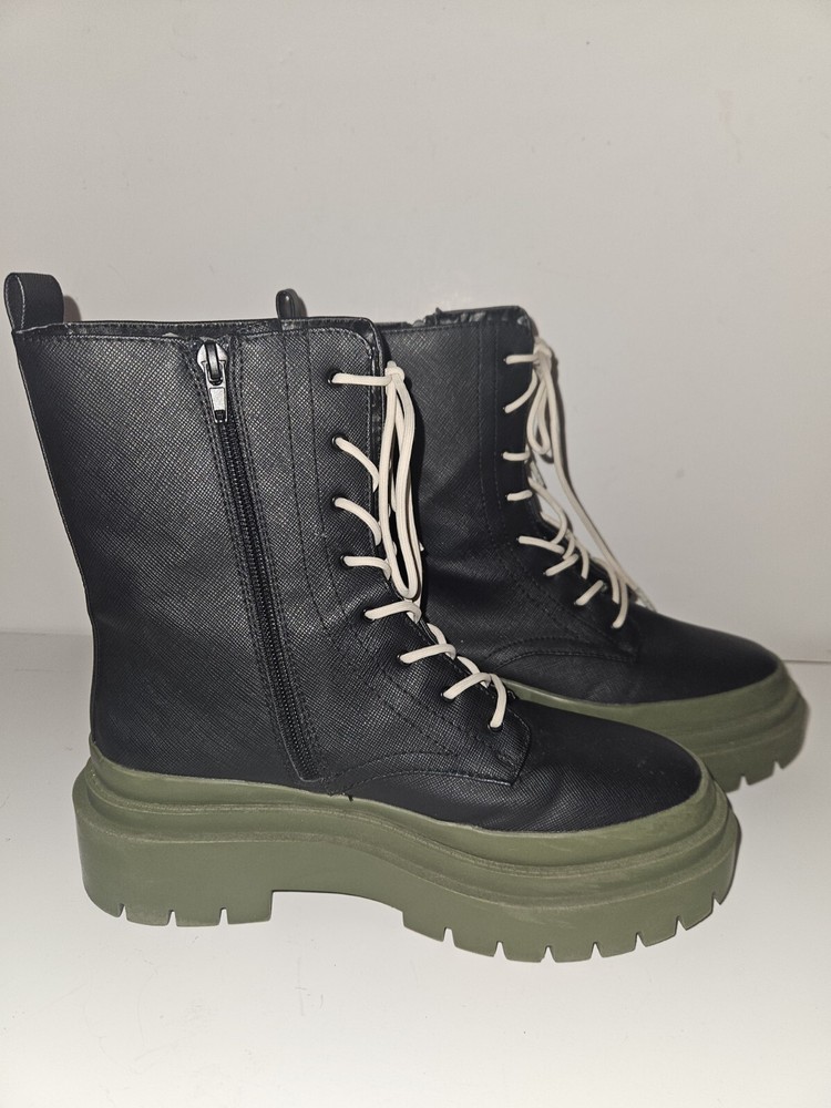 EUC Cool Planet by Steve Madden Black and Moss Combat Boots Lace Up Size 7.5