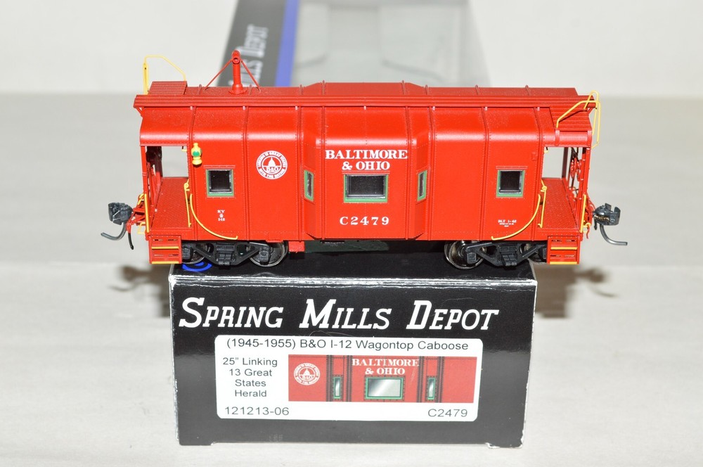 HO scale Spring Mills Depot Baltimore & Ohio RR I-12 wagontop bay window caboose