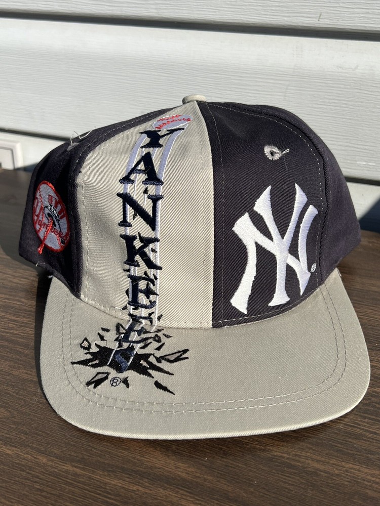 Super Rare Vintage New York Yankees SnapBack Logo 7 Breakthrough