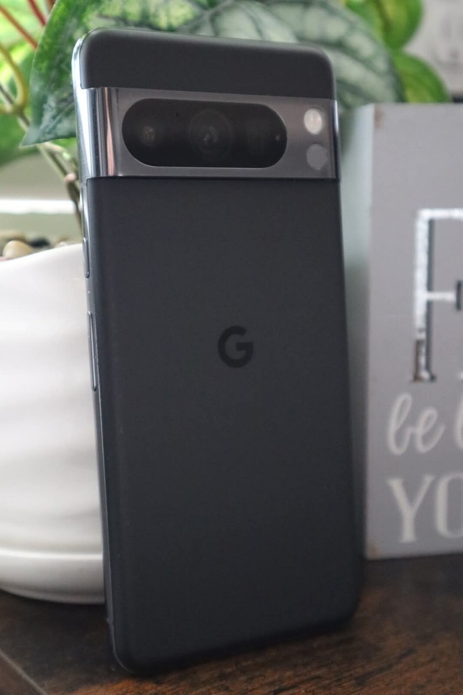 Google Pixel 8 Pro 512GB Unlocked Smartphone in Obsidian Black