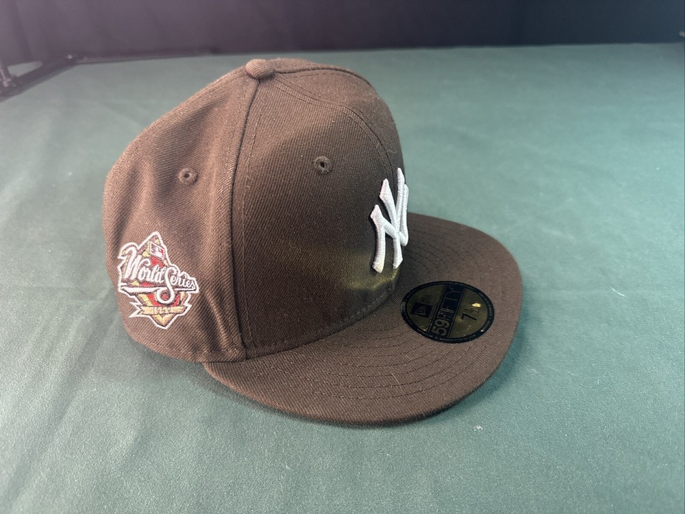 NEW YORK YANKEES 1992WORLD SERIES PATCH BY NEW ERA IN NAVY W GREY 7 1/2’’