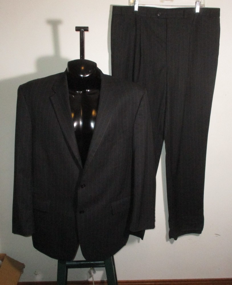 DKNY Essentials 100% Wool 2-Piece Suit for Men in Dark Gray Black Size 46R 40X34