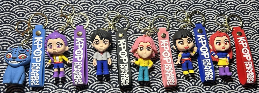 KPop Keychain/Bag Charm Demon Silicon W/ Wrist Strap And Clip Hunters Set Of 6