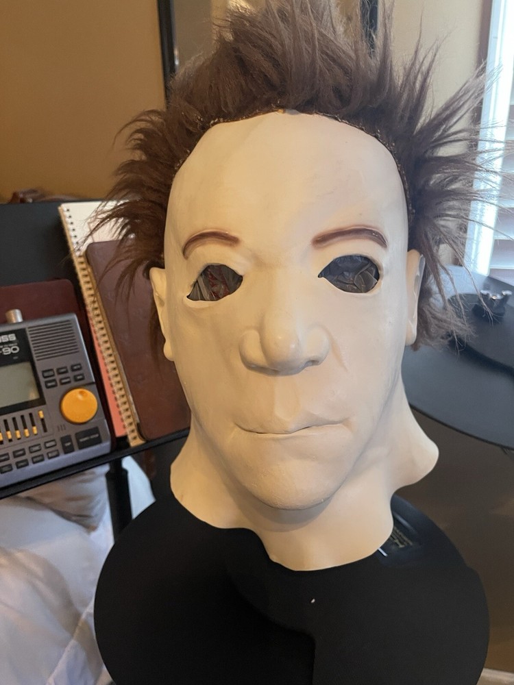 Michael Myers 2002 Cinema Secrets Resurrection Mask