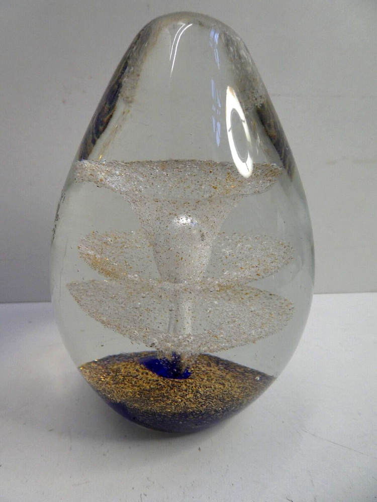 ART GLASS  PAPER WEIGHT  CASED BLUE GOLD FLAKE SPIRAL -MACADAMIA CASTLE SOUVENIR