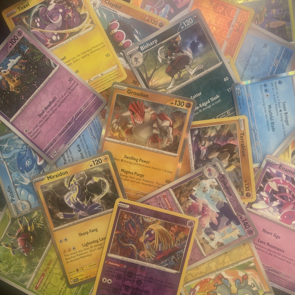 Pokémon CARD Lot: 50 Holo Cards Holo and Reverse