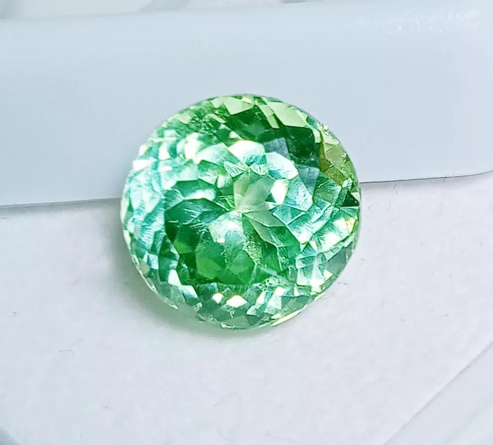 Natural Green Paraiba Tourmaline Loose Gemstone 10-12Ct Round Cut EGL Certified