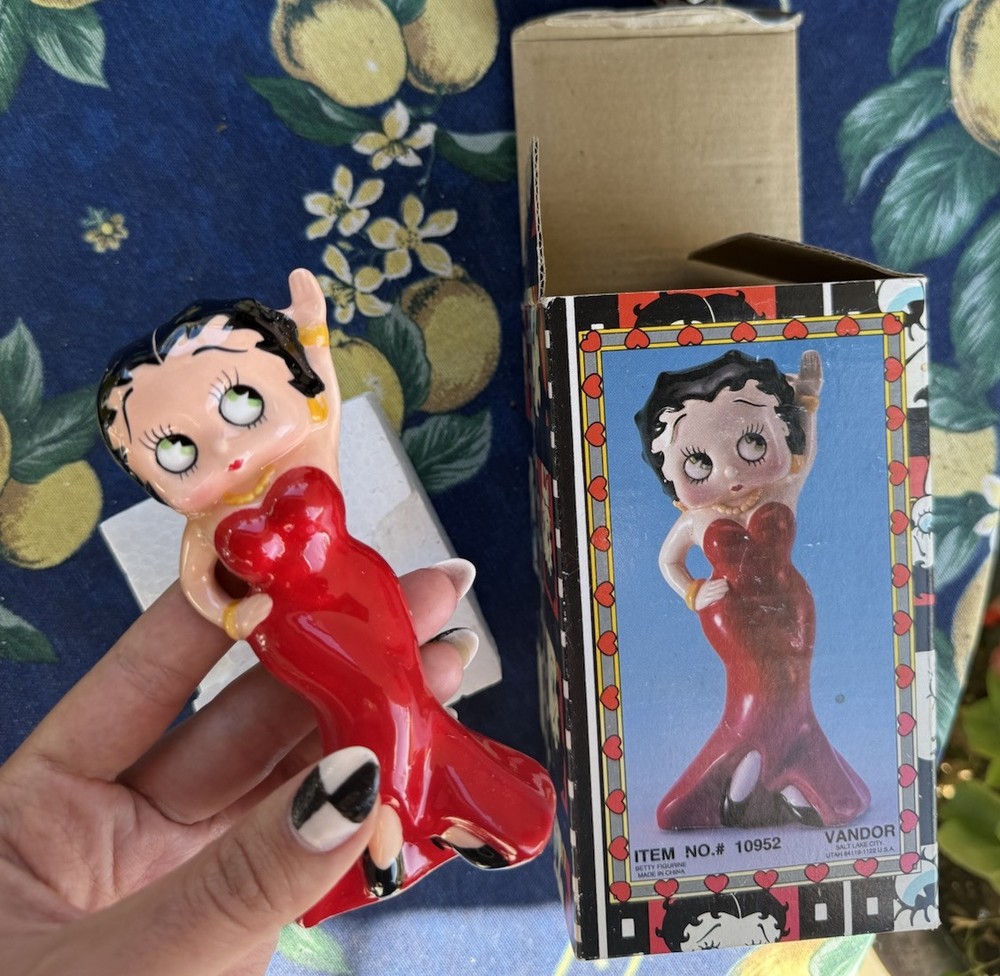 1990s Vintage Betty Boop Collectible Figurine #10952