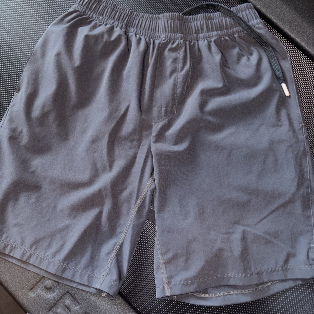 Peloton Men’s 9” Medium Shorts Lined