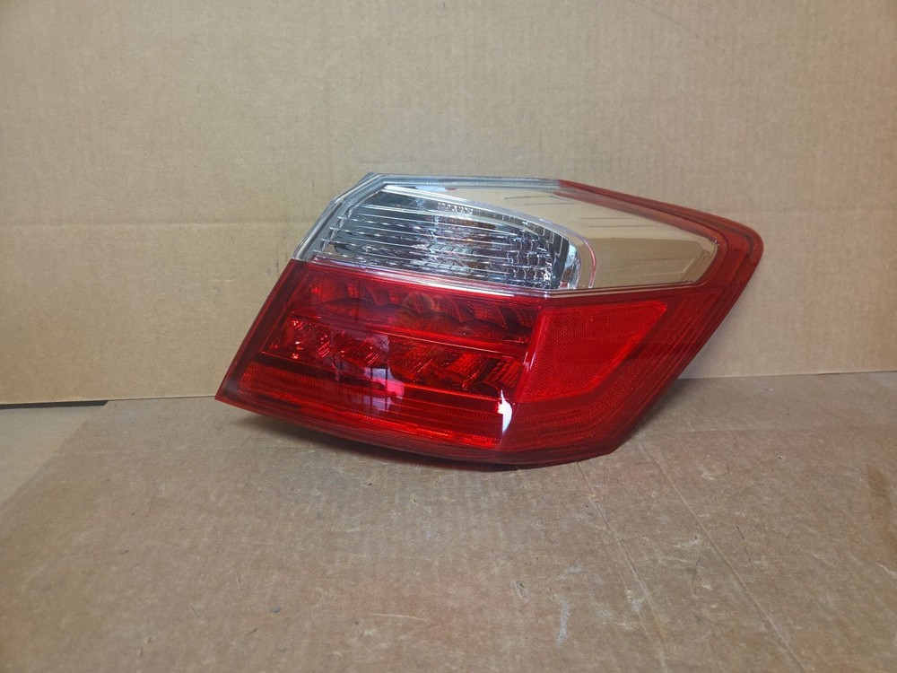 2013-2015 HONDA ACCORD SEDAN RIGHT PASSENGER OUTER TAIL LIGHT LED AFT TYC H039