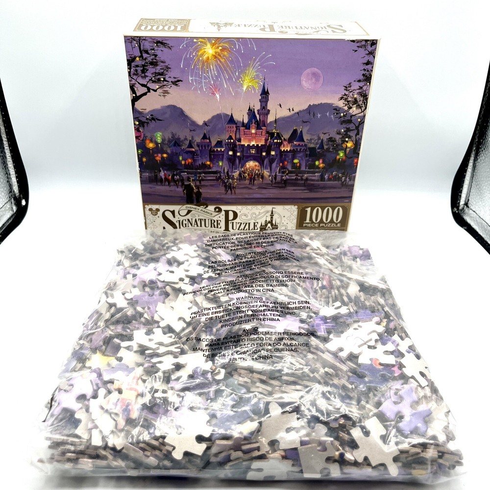Disney Parks 1000-Piece Puzzle Sleeping Beauty Castle Hong Kong Disneyland