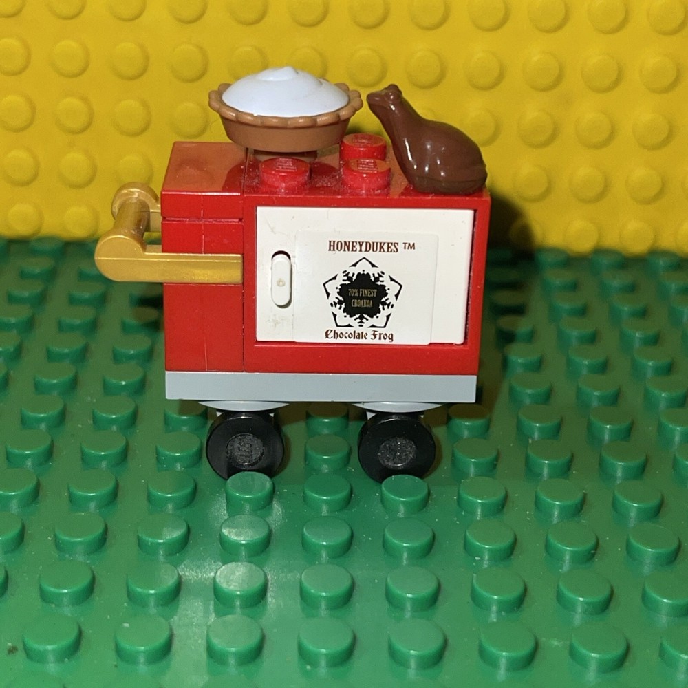 Lego Harry Potter Hogwarts Express Train Snack Cart Set 4841 with Bertie Botts Beans  