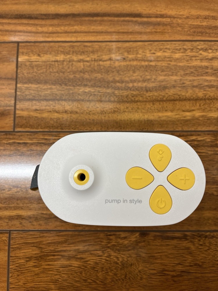 Medela Pump In Style Double Electric Breast Pump in White - Model 101041360