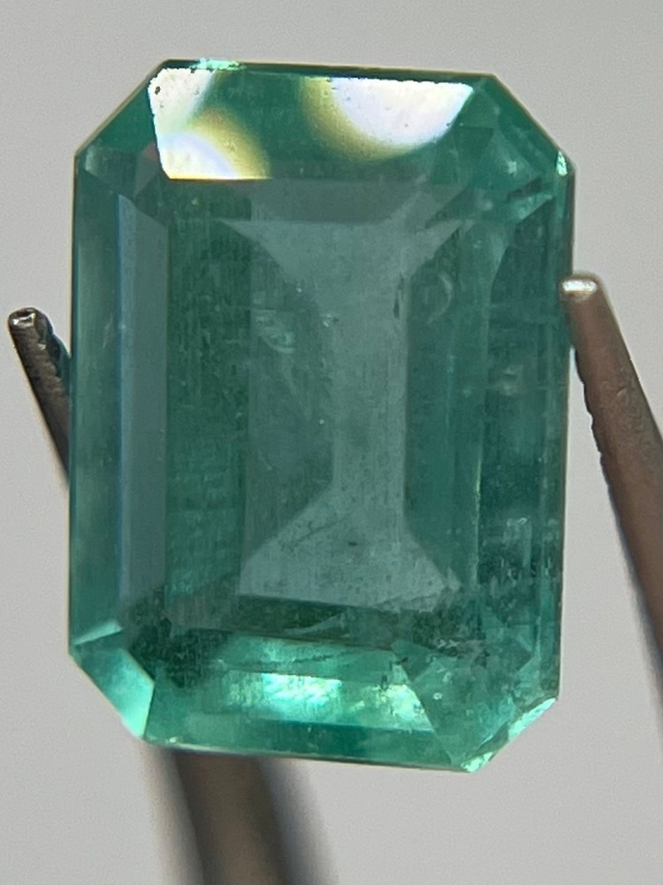 Natural Emerald 1.58 ct Emerald Cut Green Emerald Loose Gemstone 8.96×6.12 EM17