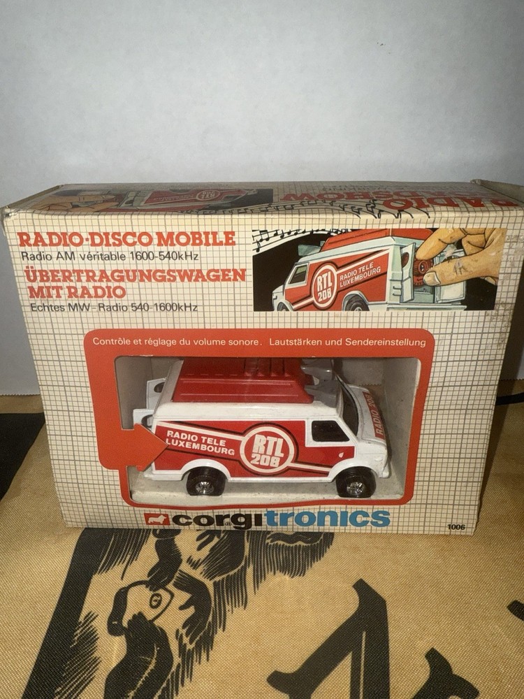 Corgi-Tronics 1006 Radio Van AM Radio Tele Luxembourg Brand New in Box