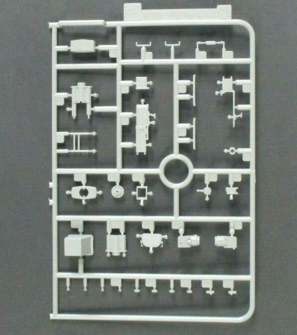 1/35 Cyber Hobby Pz.Kpfw.III Ausf.N Parts Tree D Kit 6431
