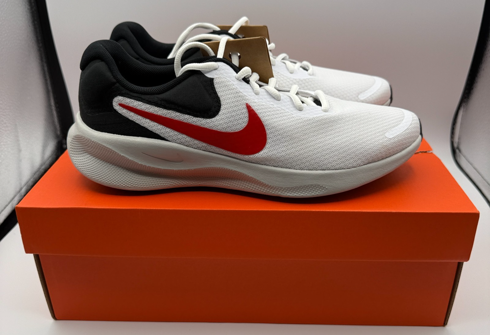 Nike Revolution 7 Shoes Mens 8 White Fire Red Black Outdoor FB2207-102