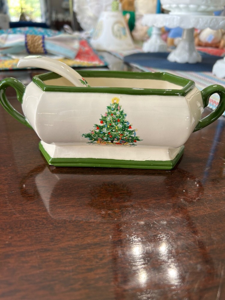 Vintage Christmas Tree White Green Mistletoe & Berries Ceramic Gravy Boat &Spoon