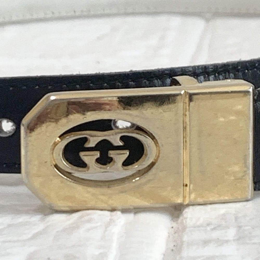 Gucci Reversible Unisex Belt with Interlocking G Logo in Black and White 90cm