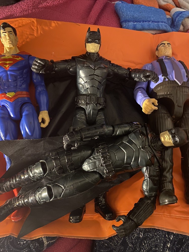 4-11 Inch Action Figures .......1
