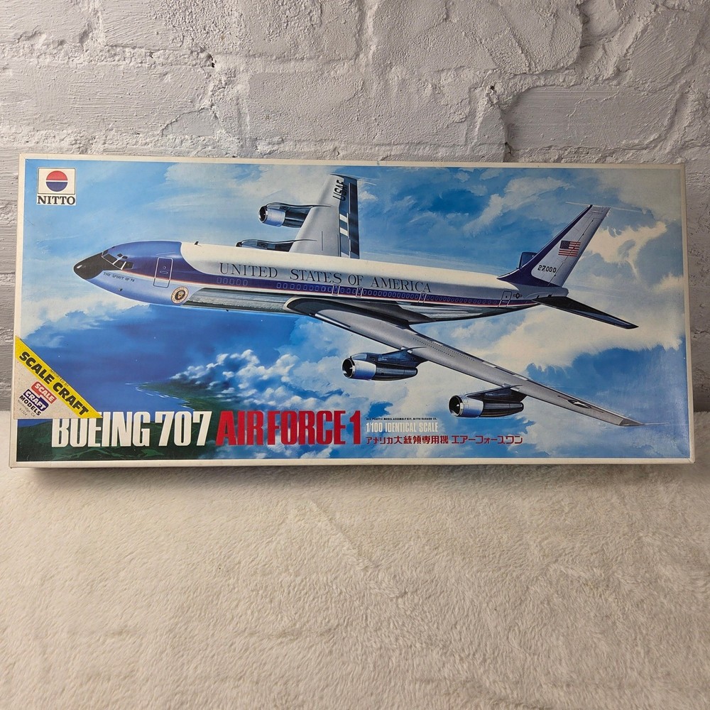 Nitto Boeing 707 Air Force One 1/100 Scale Model Kit All Plastic New