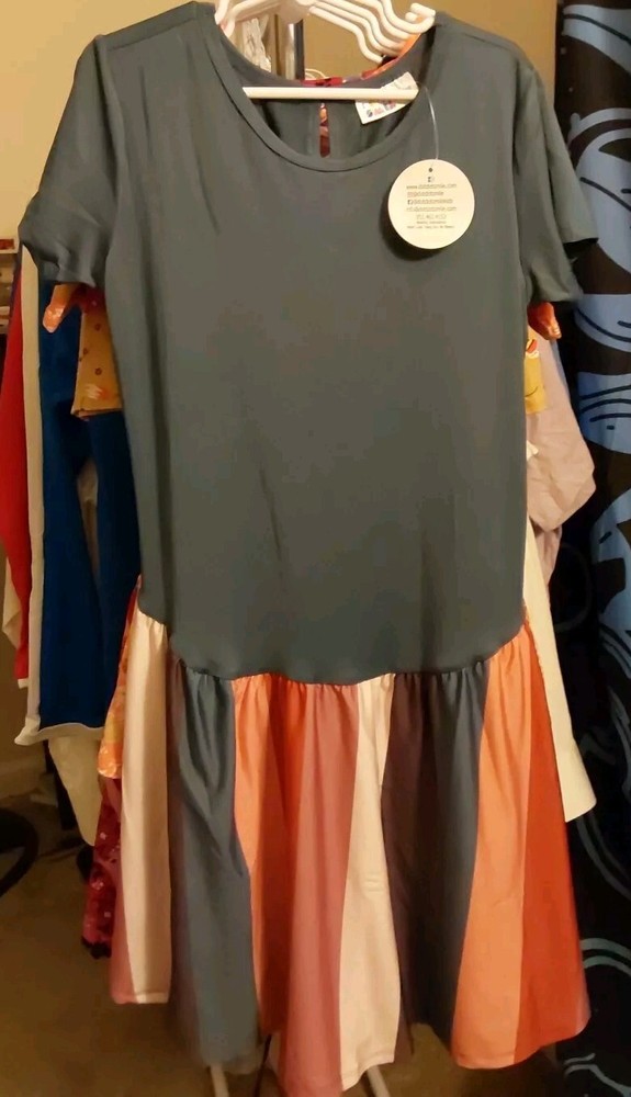 Dot Dot Smile Girls Twirly Knee-Length Color Block Dress Size 8/10 Short Sleeve