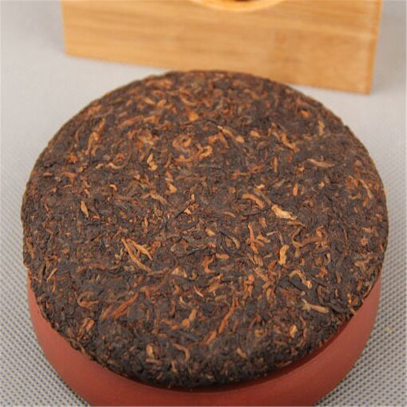 Organic Ripe Tea 100g Golden Bud Black Tea Yunnan Pu Erh Tea Cake Healthy Drink