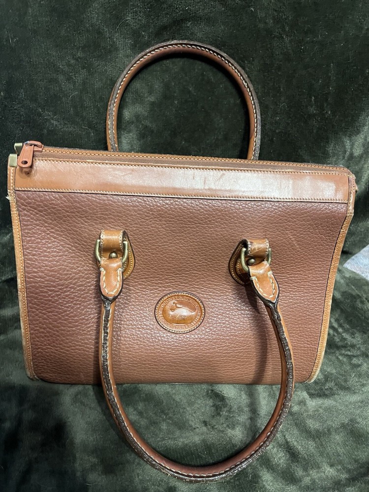 Vintage 1980’s DOONEY & BOURKE All-Weather Leather Pebbled Tan Satchel w/Brass