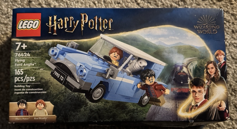 LEGO Harry Potter Flying Ford Anglia Set 76424 for Ages 7+ with 165 Pieces