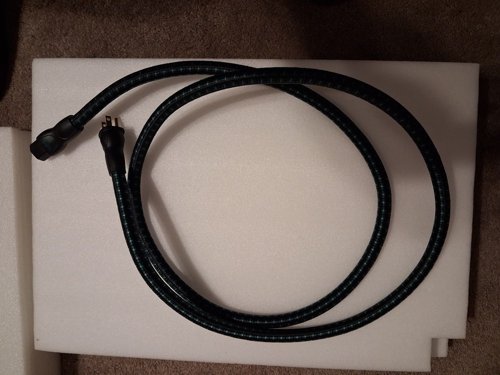 AudioQuest NRG-2 2 Meter Power Cord – Excellent Condition