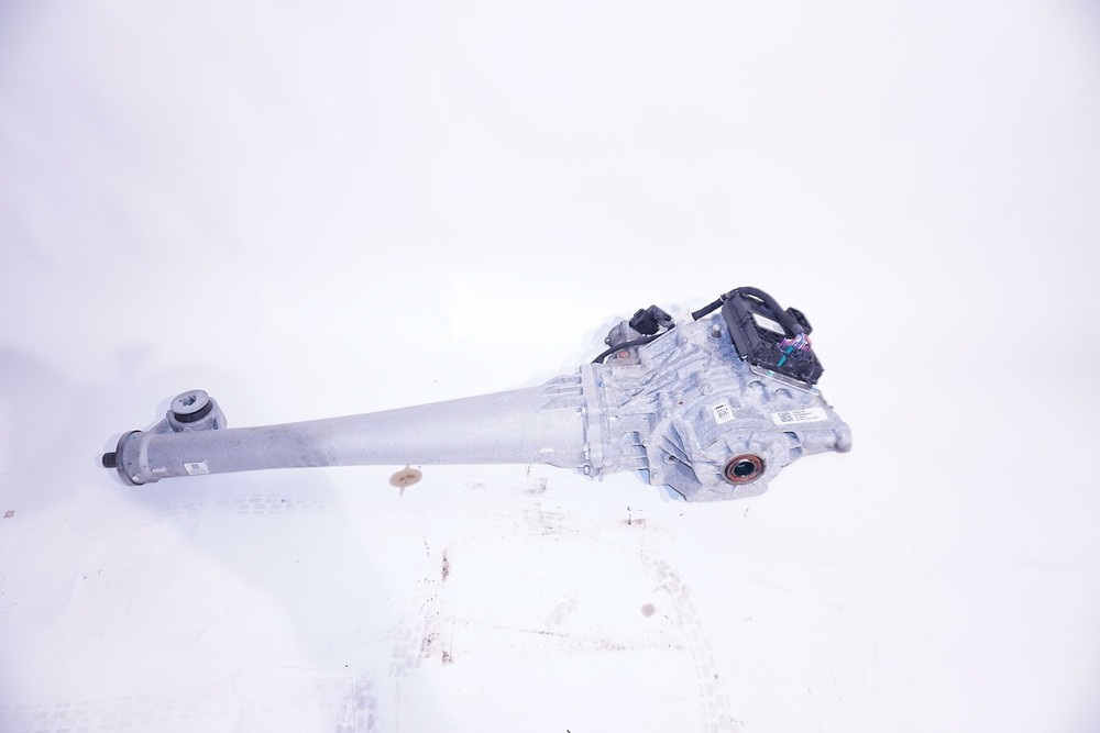 2018-2022 Cadillac XT5 AWD Rear Axle Carrier Differential Used OEM (85660249)