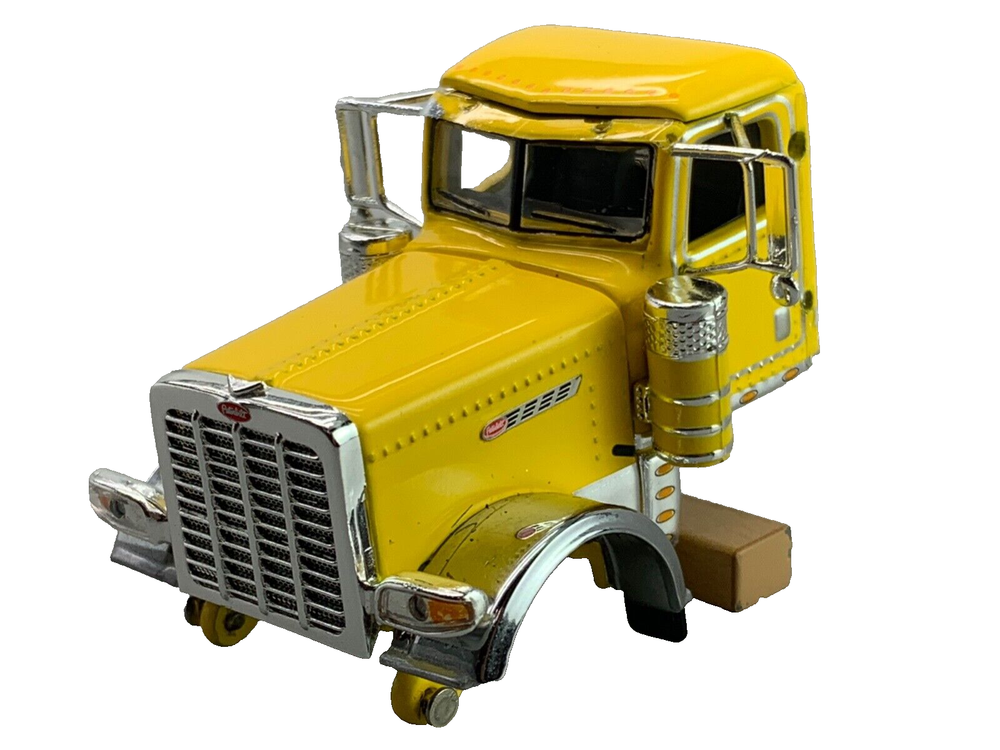 1/64 DCP Parts Yellow Peterbilt 389 Day Cab Pride & Class Edition-image