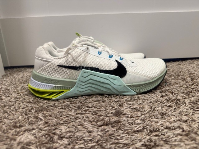 Nike Women's Metcon 7 Crossfit Training Shoes  CZ8280-100