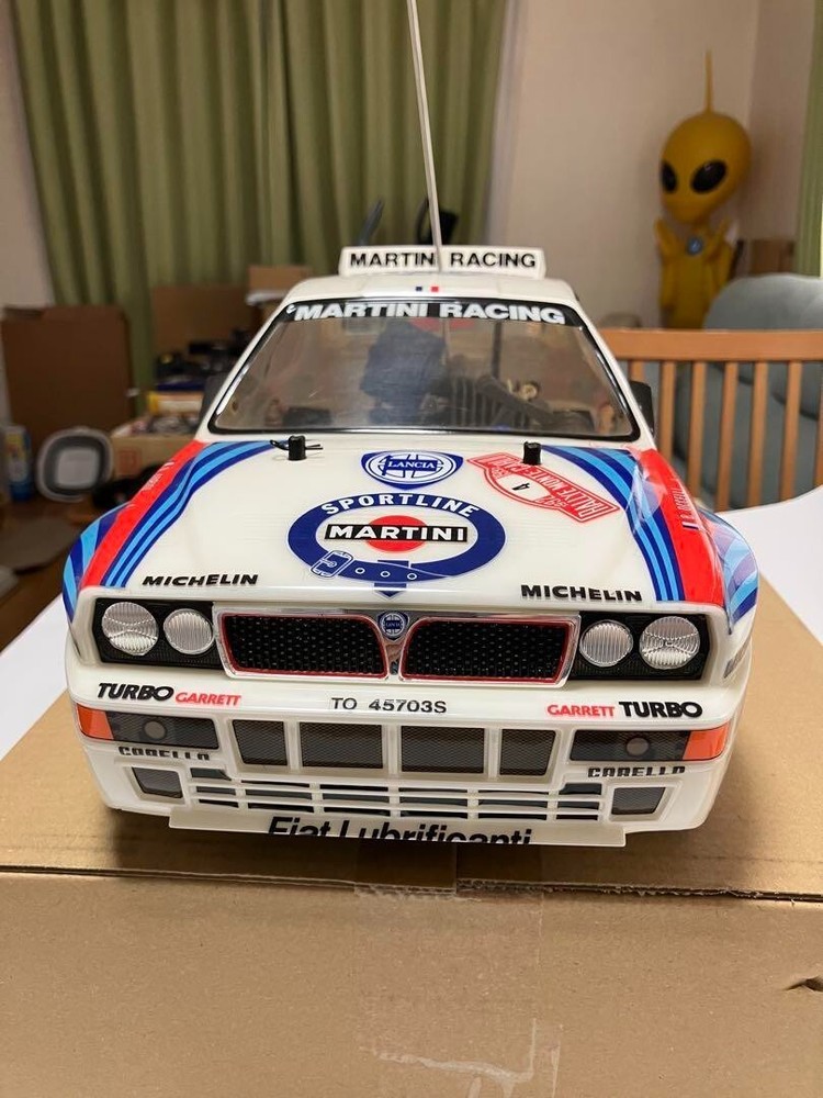 Tamiya 1/10 Scale Lancia Delta HF Integrale RC Car Model Kit
