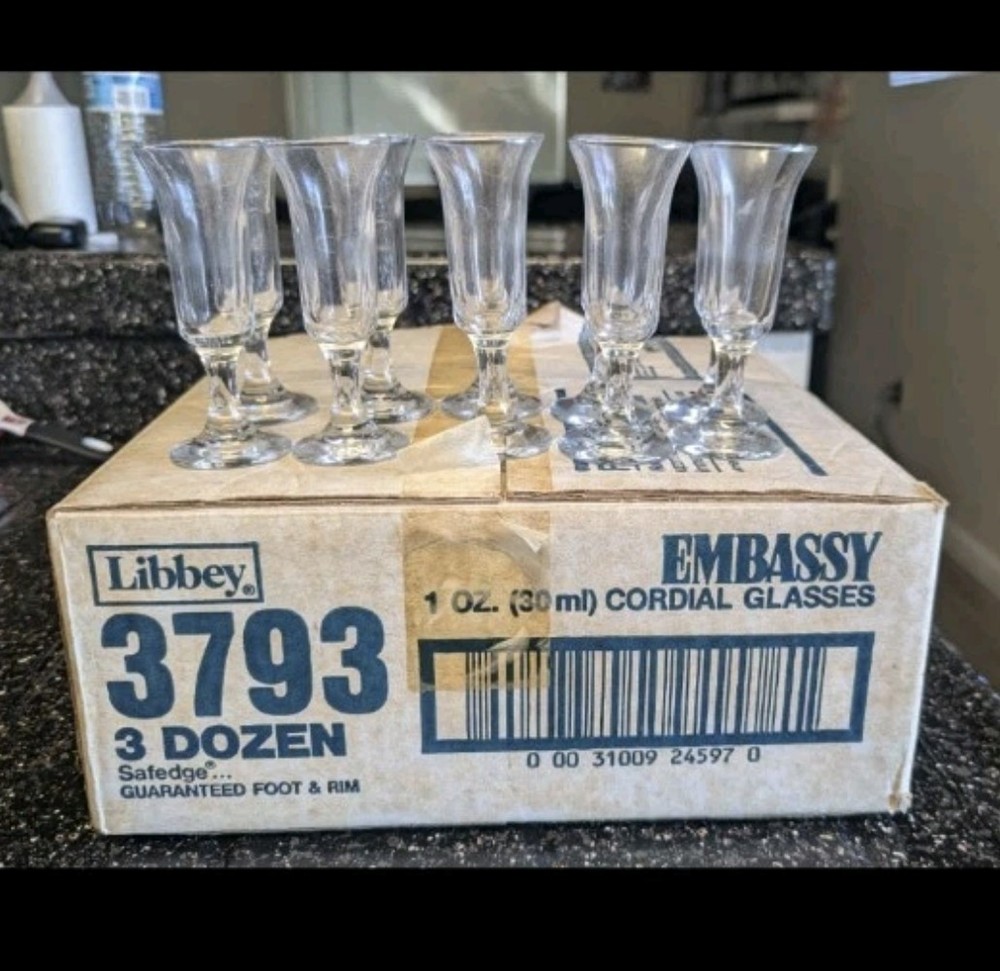(10) Libbey 3793 Embassy 1oz Vintage Cordial Glasses 4 1/4 Inch Tall