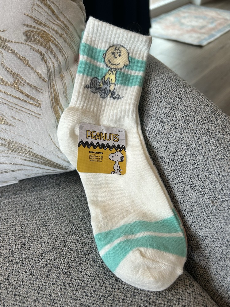 New Snoopy and Charlie Brown mid-crew socks 2 pairs colorful spring design