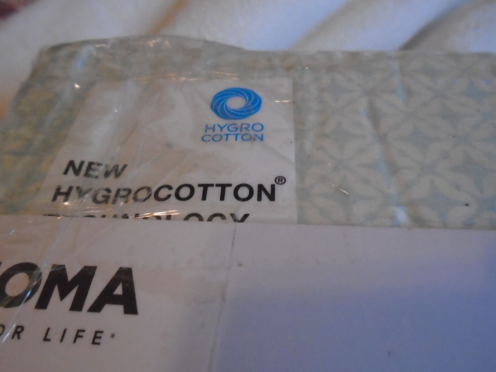 Sonoma Twin Sheet, 400 count, breathable, low pilling, new, flawless, blue.